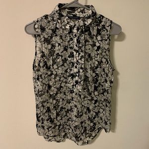 Tommy Hilfiger Floral Blouse Size Small Black & White
